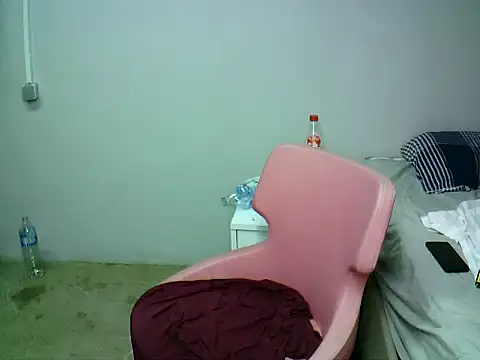 krerem online show from November 7, 2025, 9:58 am