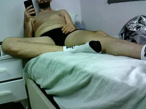 krerem online show from October 18, 2025, 1:57 pm