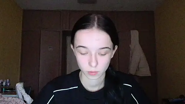 Snapshot of Emilia_Light chatting on January 7, 2026, 10:09 am Emilia Light online show from January 7, 2026, 10:09 am