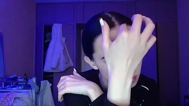 Snapshot of Emilia_Light chatting on November 15, 2025, 12:31 pm Emilia Light online show from November 15, 2025, 12:31 pm