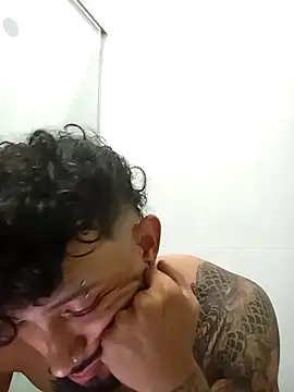 kingbickcockDn online show from November 13, 2025, 8:13 pm