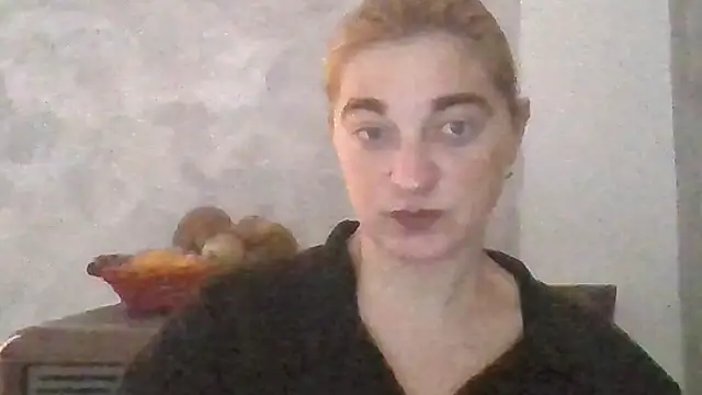 Snapshot of GoldenAngelMilf chatting on February 5, 2026, 12:34 pm GoldenAngelMilf online show from February 5, 2026, 12:34 pm
