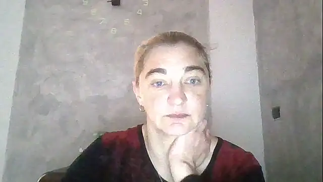 Snapshot of GoldenAngelMilf chatting on October 15, 2025, 6:54 am GoldenAngelMilf online show from October 15, 2025, 6:54 am