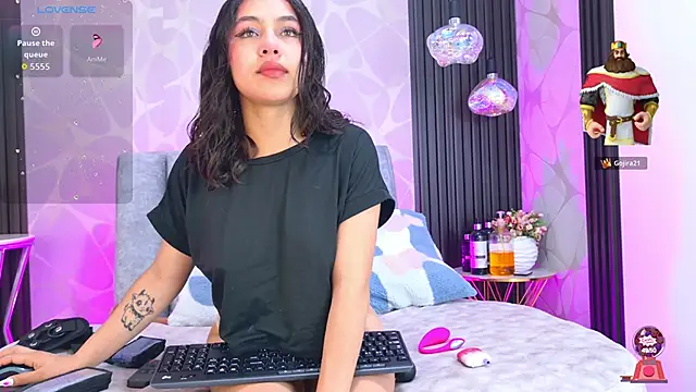 LiaTeylor online show from December 16, 2025, 7:07 pm