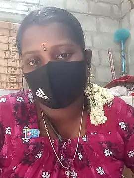 Tamil Hot Sandy online show from October 13, 2025, 7:32 am