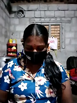 Tamil Hot Sandy online show from February 6, 2026, 6:37 pm