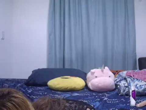 Sexyyeyes244 online show from September 26, 2025, 9:10 pm