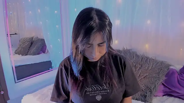 Olivia Morrys online show from July 22, 2026, 3:25 pm