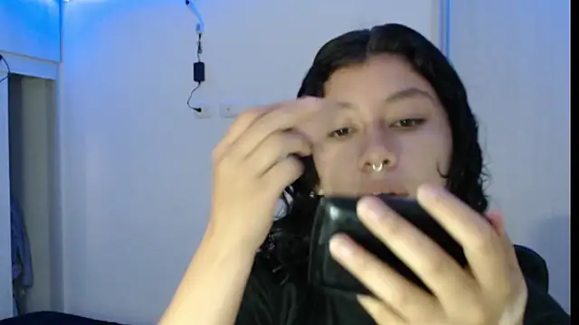 Ivonnybonn online show from October 21, 2025, 8:52 pm