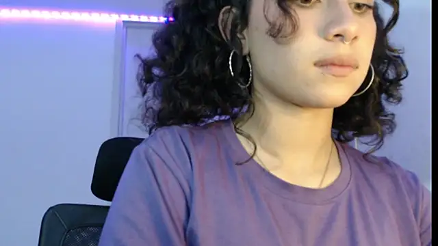 Ivonnybonn online show from October 16, 2025, 6:32 am