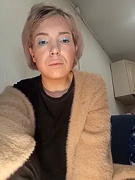 Conny Shellie online show from December 17, 2025, 10:59 pm