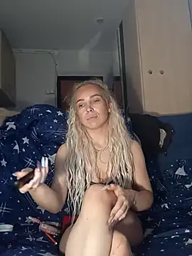 Conny Shellie online show from November 13, 2025, 4:11 pm