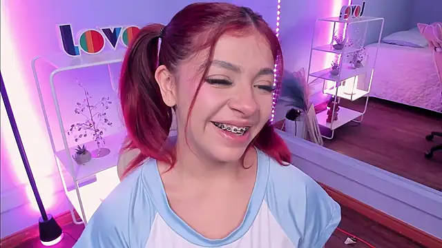 Snapshot of KathiaSaenz_ chatting on November 26, 2025, 5:18 am KathiaSaenz online show from November 26, 2025, 5:18 am