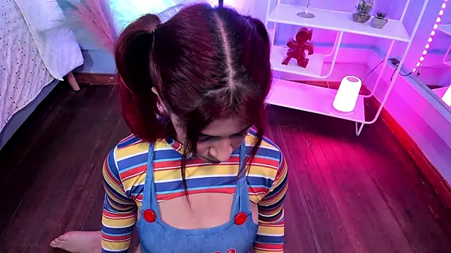 Snapshot of KathiaSaenz_ chatting on October 7, 2025, 3:40 am KathiaSaenz online show from October 7, 2025, 3:40 am