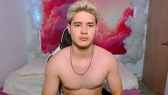 AlexPiersss online show from November 25, 2025, 7:03 pm