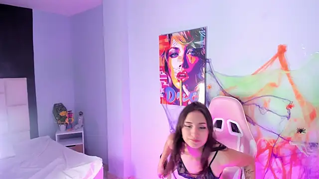 Athenea  fox online show from October 28, 2025, 11:53 am