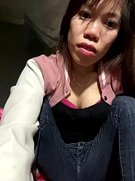 nhinhi-sexy online show from January 5, 2026, 9:18 pm