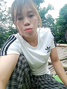 nhinhi-sexy online show from October 31, 2025, 1:02 am