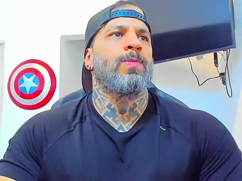 JoshRigby online show from December 4, 2025, 8:08 pm