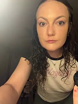sexybriiiixoxo online show from June 7, 2026, 2:28 am