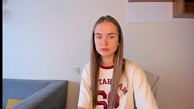 LilMary  online show from November 5, 2025, 7:11 am