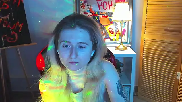 CamillaDreamer online show from April 7, 2026, 7:15 pm