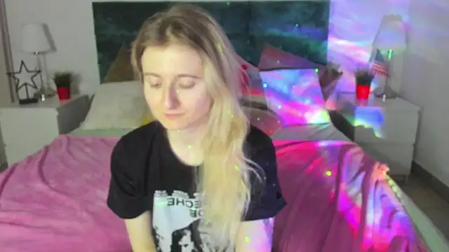 CamillaDreamer online show from March 21, 2026, 7:40 pm