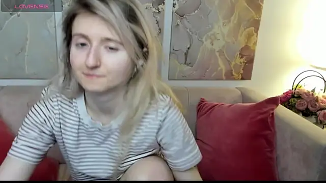 CamillaDreamer online show from March 29, 2026, 11:06 pm