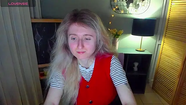 CamillaDreamer online show from March 29, 2026, 2:02 am