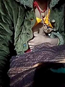 Lona2525 online show from December 15, 2025, 7:31 pm