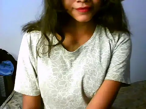 PAYARI PURVI online show from September 28, 2025, 4:41 am