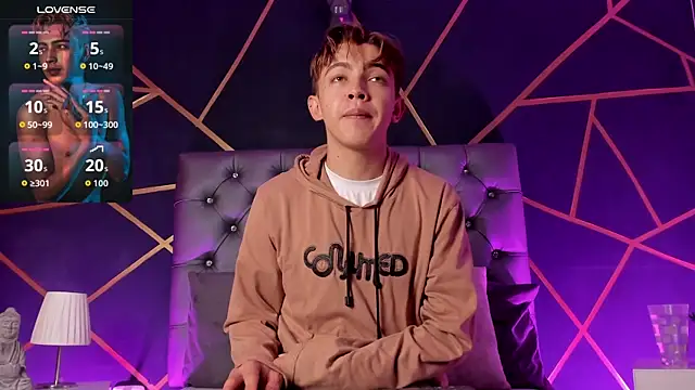 Snapshot of Lian_Miller1_ chatting on April 7, 2026, 12:07 pm Lian Miller1 online show from April 7, 2026, 12:07 pm