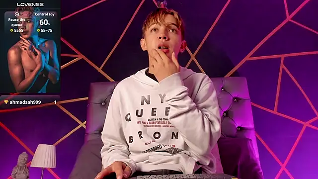 Snapshot of Lian_Miller1_ chatting on April 9, 2026, 12:22 pm Lian Miller1 online show from April 9, 2026, 12:22 pm