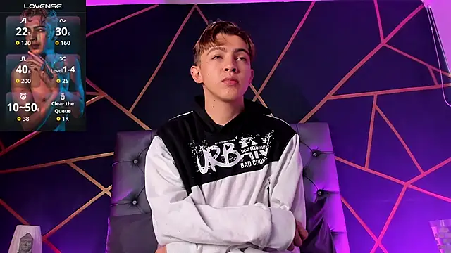 Snapshot of Lian_Miller1_ chatting on April 6, 2026, 12:28 pm Lian Miller1 online show from April 6, 2026, 12:28 pm