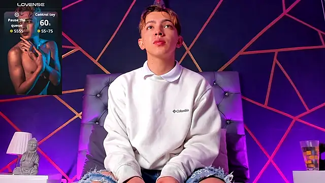 Snapshot of Lian_Miller1_ chatting on April 17, 2026, 12:52 pm Lian Miller1 online show from April 17, 2026, 12:52 pm