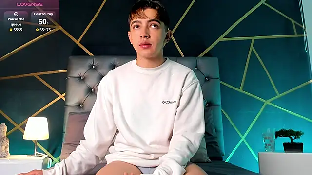 Snapshot of Lian_Miller1_ chatting on March 13, 2026, 12:21 pm Lian Miller1 online show from March 13, 2026, 12:21 pm