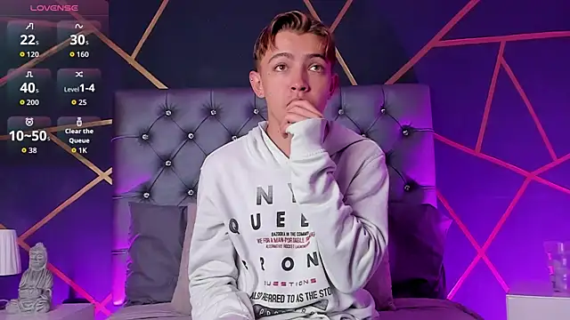 Snapshot of Lian_Miller1_ chatting on March 30, 2026, 12:28 pm Lian Miller1 online show from March 30, 2026, 12:28 pm