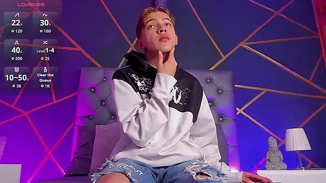 Snapshot of Lian_Miller1_ chatting on March 28, 2026, 12:39 pm Lian Miller1 online show from March 28, 2026, 12:39 pm