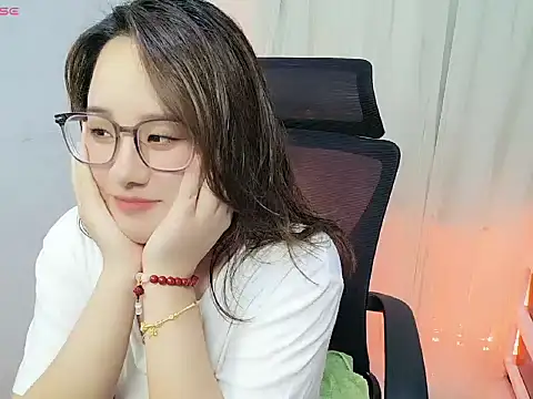 NEWONETO online show from September 26, 2025, 4:36 pm