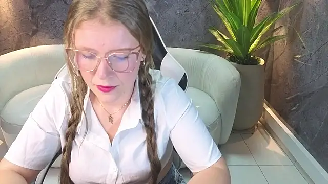 carla tp online show from October 9, 2025, 7:58 pm