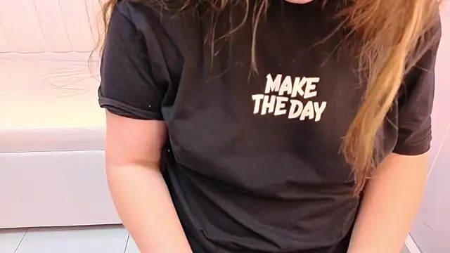 carla tp online show from November 17, 2025, 12:53 pm