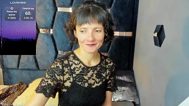 Valery More   online show from October 8, 2025, 7:47 pm