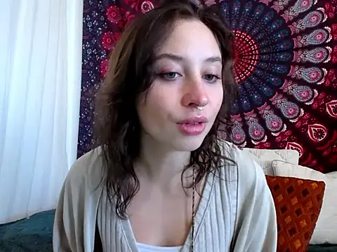 AdalynKiss online show from November 6, 2025, 6:28 am