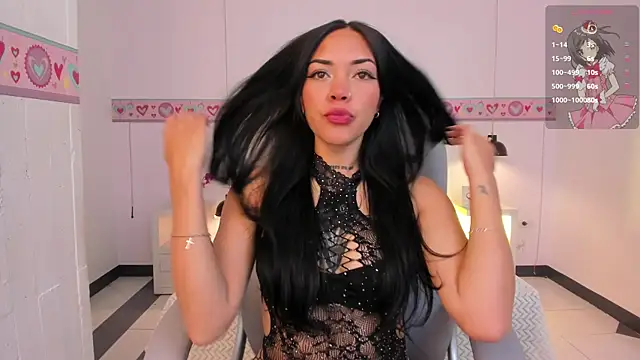 Snapshot of AndreaG_ chatting on October 10, 2025, 3:40 am AndreaG online show from October 10, 2025, 3:40 am