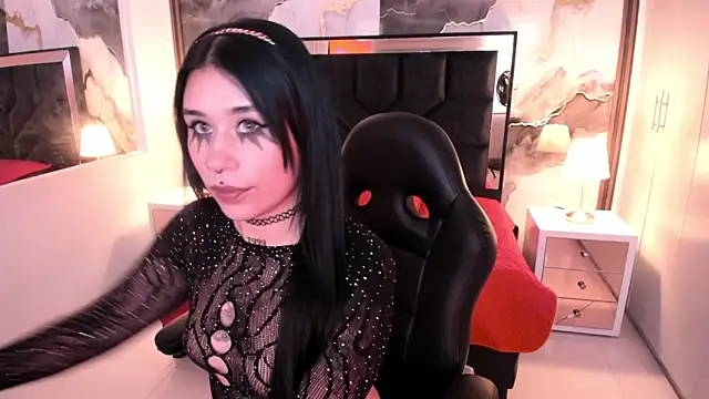 SusanVilla online show from May 21, 2026, 8:17 pm