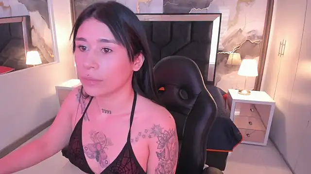 Snapshot of SusanVilla chatting on February 21, 2026, 7:38 pm SusanVilla online show from February 21, 2026, 7:38 pm