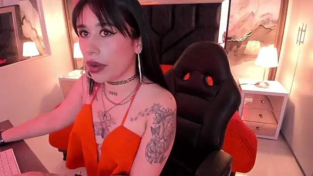 Snapshot of SusanVilla chatting on January 12, 2026, 6:26 pm SusanVilla online show from January 12, 2026, 6:26 pm