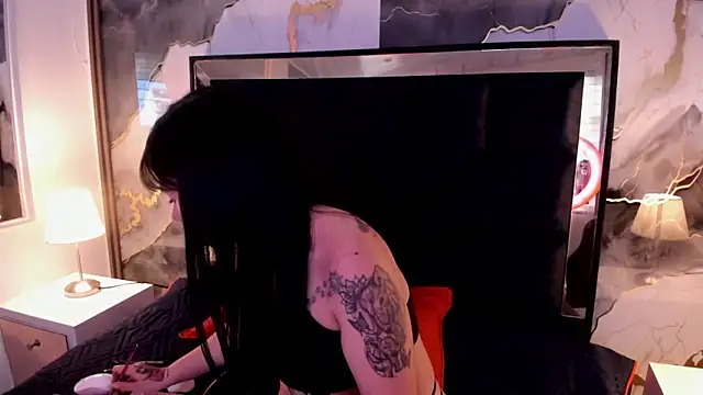 Snapshot of SusanVilla chatting on February 2, 2026, 7:46 pm SusanVilla online show from February 2, 2026, 7:46 pm