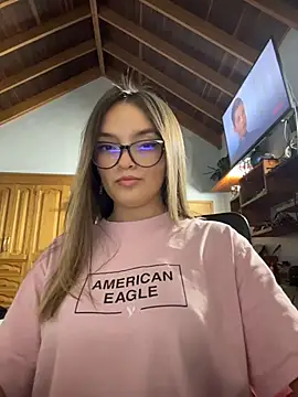 Snapshot of Miia_Millerr chatting on January 13, 2026, 12:25 am Miia Millerr online show from January 13, 2026, 12:25 am