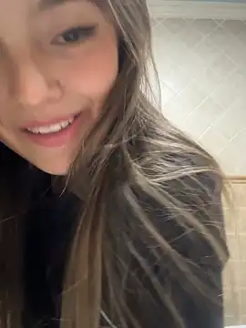 Snapshot of Miia_Millerr chatting on November 27, 2025, 4:57 am Miia Millerr online show from November 27, 2025, 4:57 am